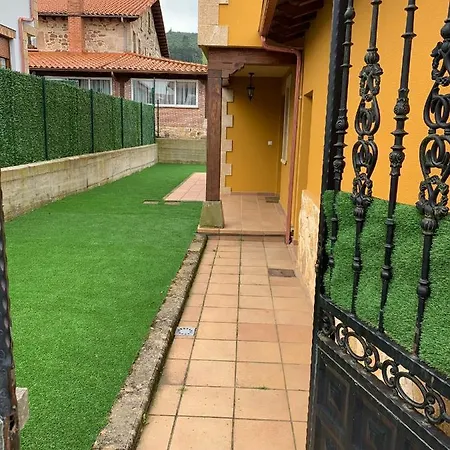 Chalet Individual En Vargas, Cantabria Exterior photo